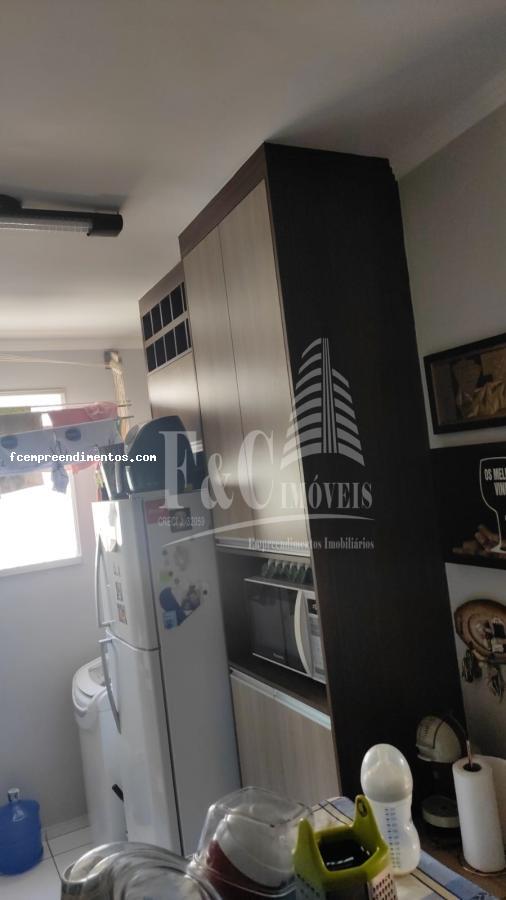 Apartamento à venda com 2 quartos, 48m² - Foto 2