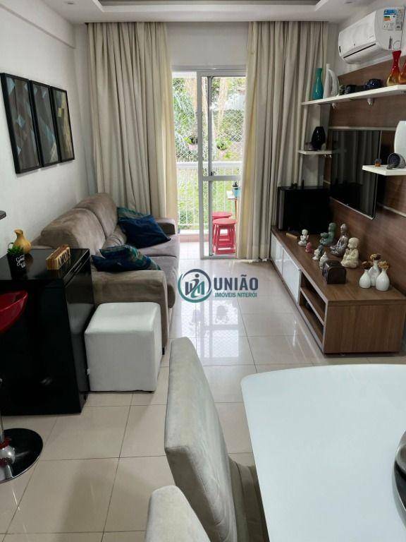 Apartamento à venda com 2 quartos, 61m² - Foto 5