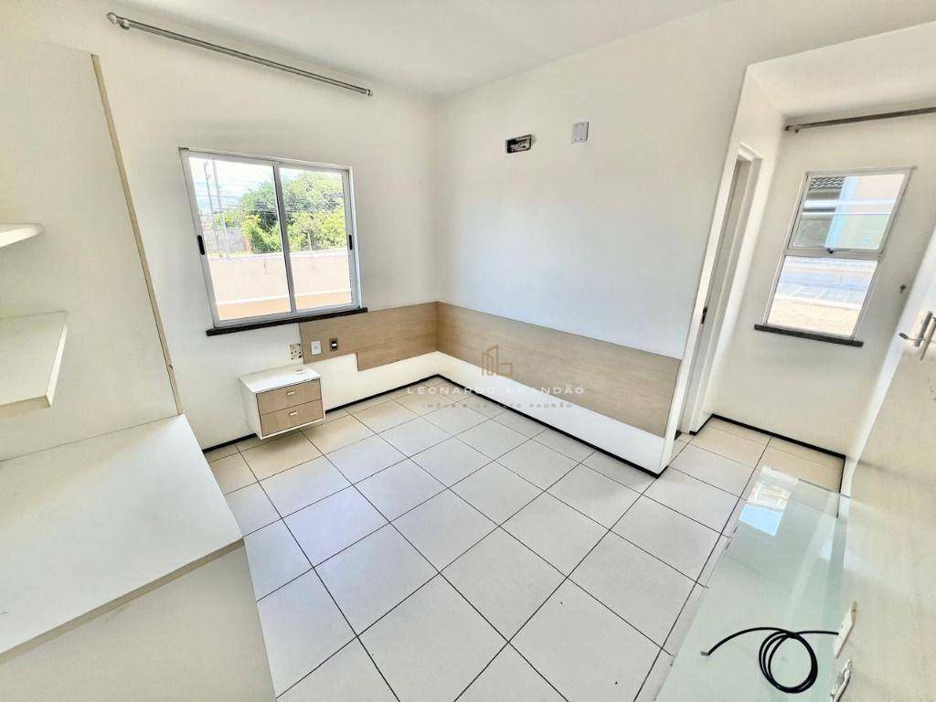 Casa de Condomínio à venda com 4 quartos, 165m² - Foto 28
