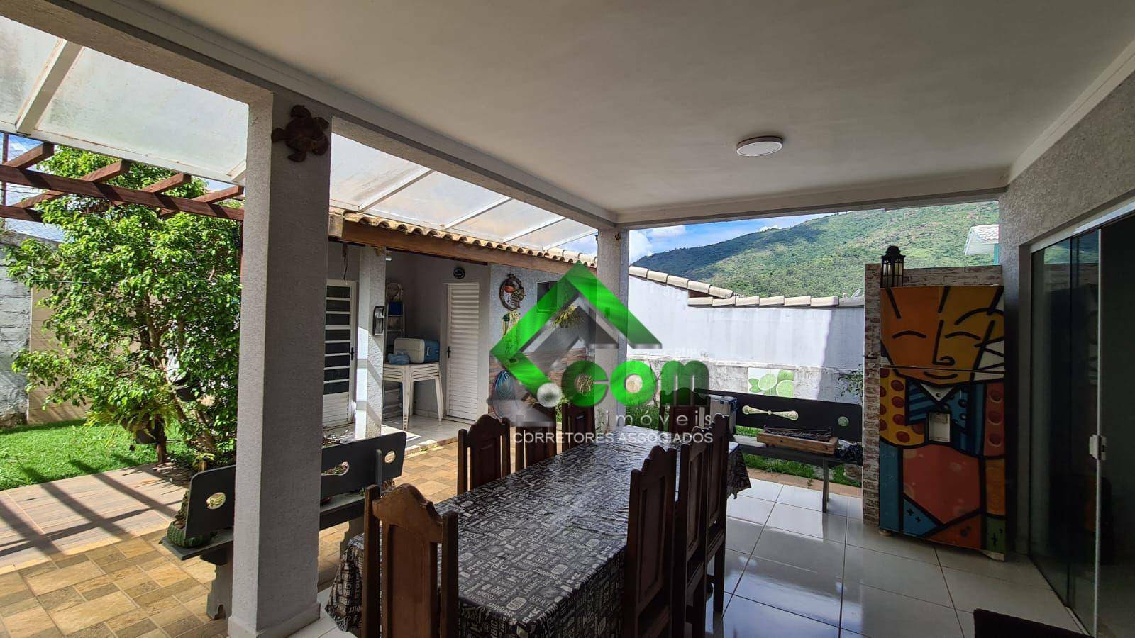 Casa de Condomínio à venda com 4 quartos, 264m² - Foto 3