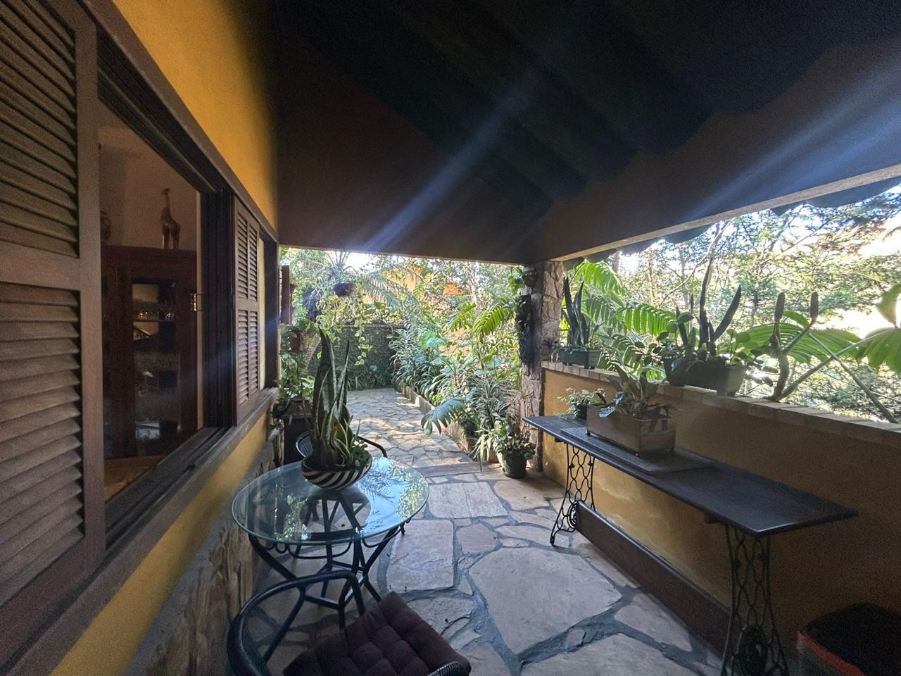 Casa para alugar com 4 quartos, 300m² - Foto 34