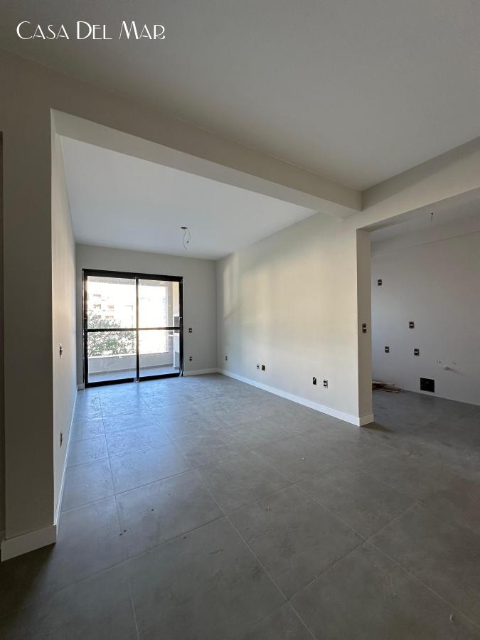 Apartamento à venda com 3 quartos, 98m² - Foto 7