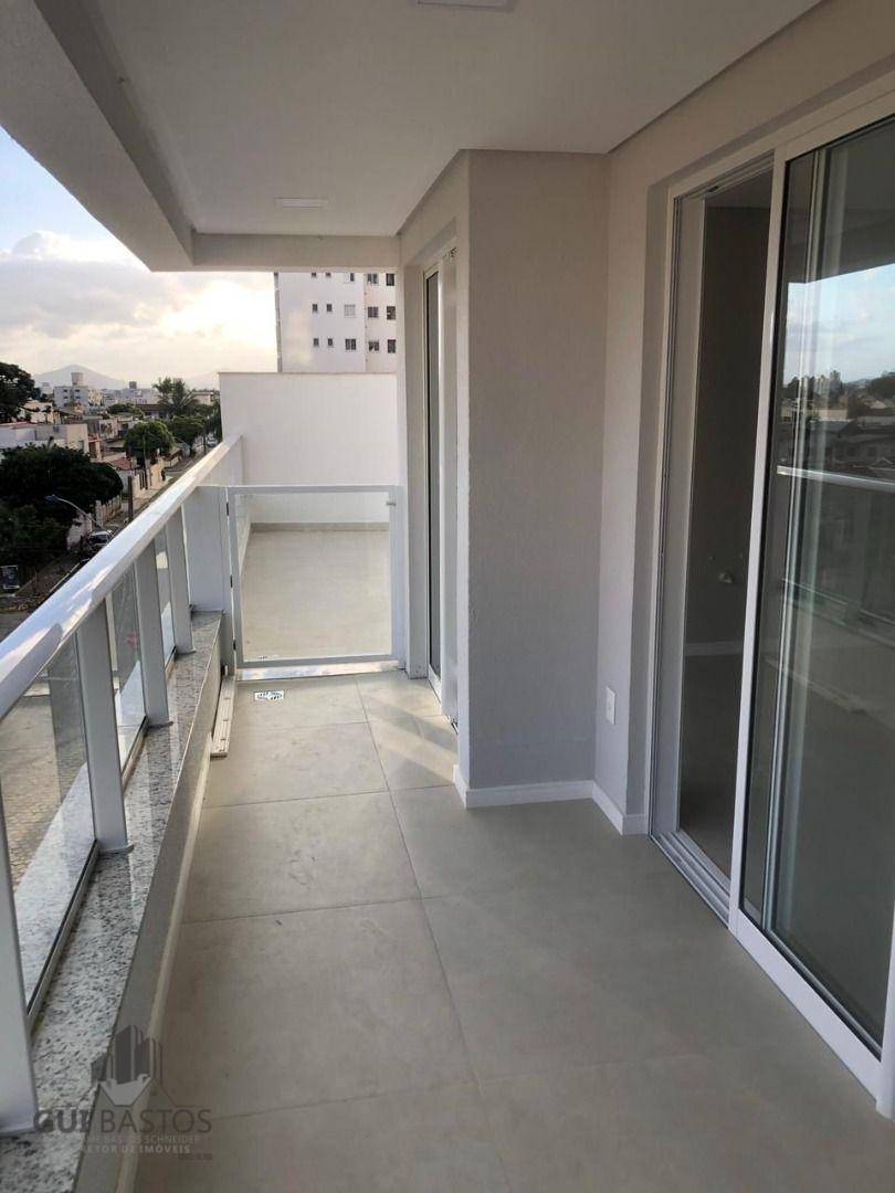 Apartamento à venda com 3 quartos, 107m² - Foto 5