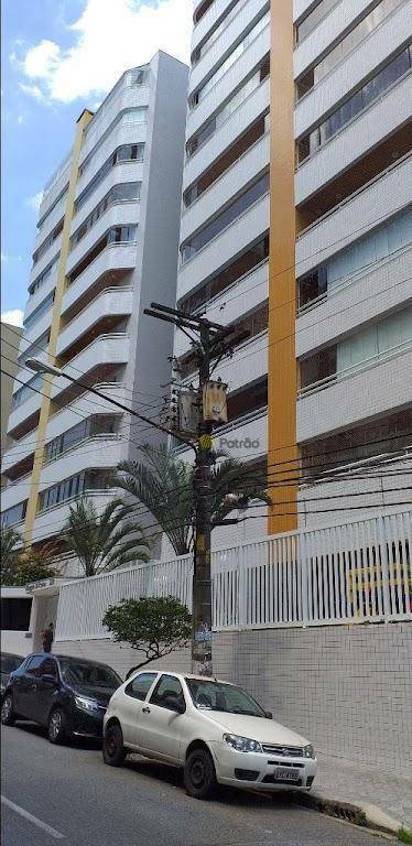 Cobertura para alugar com 3 quartos, 200m² - Foto 2