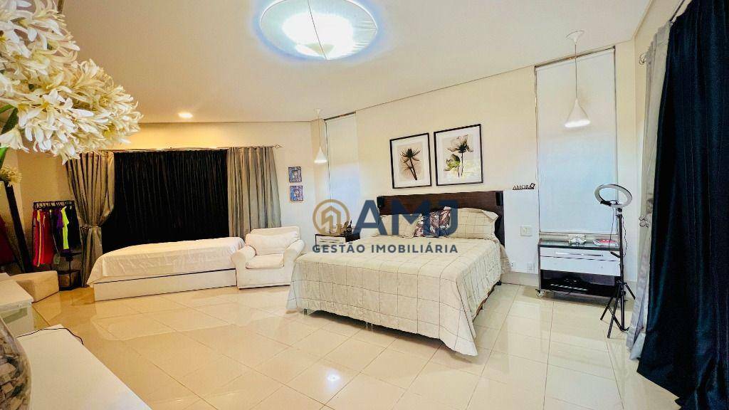 Sobrado à venda com 4 quartos, 334m² - Foto 2