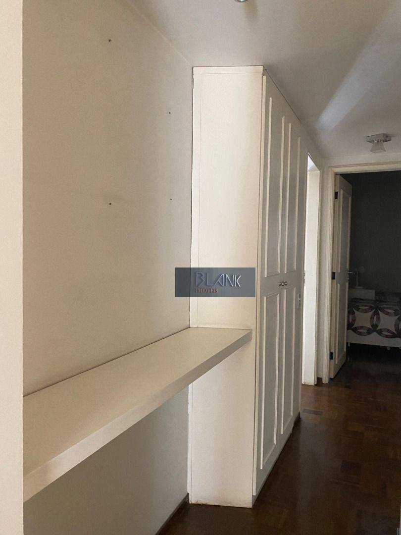 Apartamento à venda com 4 quartos, 160m² - Foto 18