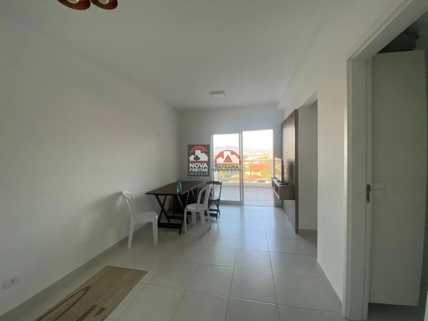 Apartamento à venda com 2 quartos, 70m² - Foto 4