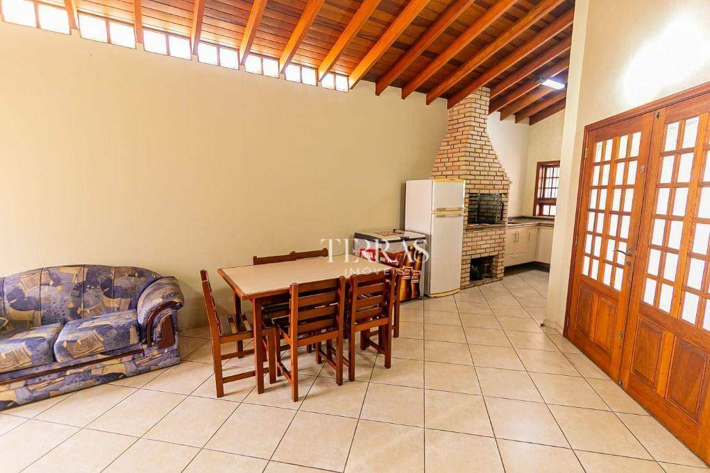 Casa à venda com 4 quartos, 300m² - Foto 29