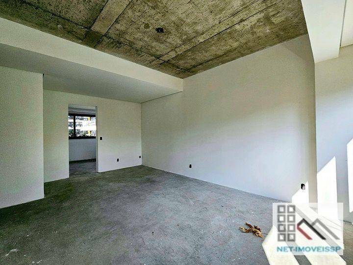 Apartamento à venda com 3 quartos, 227m² - Foto 30