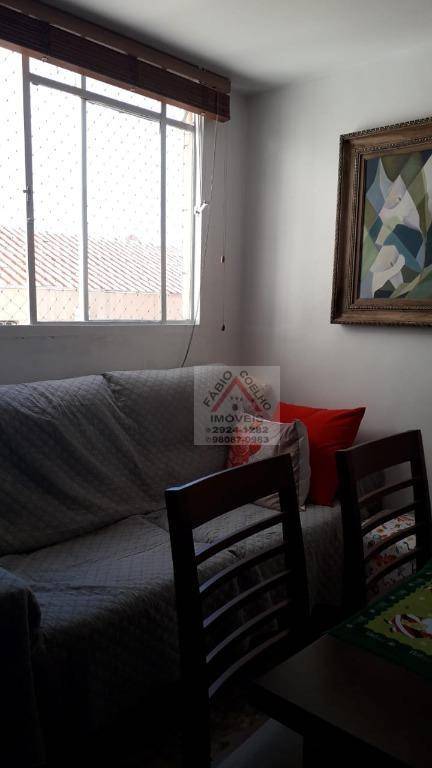 Apartamento à venda com 2 quartos, 48m² - Foto 2