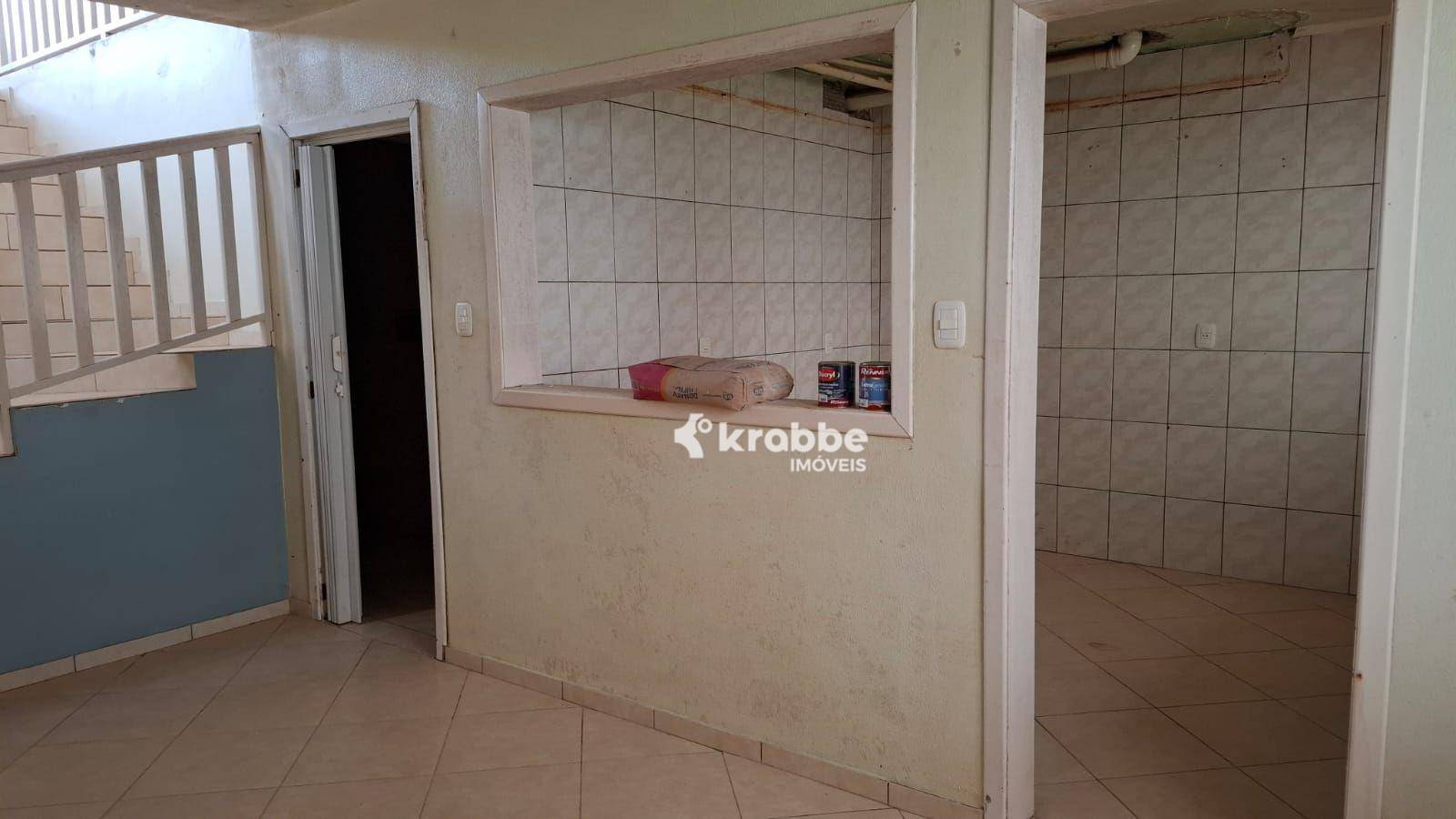 Casa para alugar com 3 quartos, 326m² - Foto 4