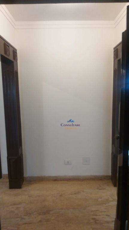 Apartamento à venda com 3 quartos, 190m² - Foto 4