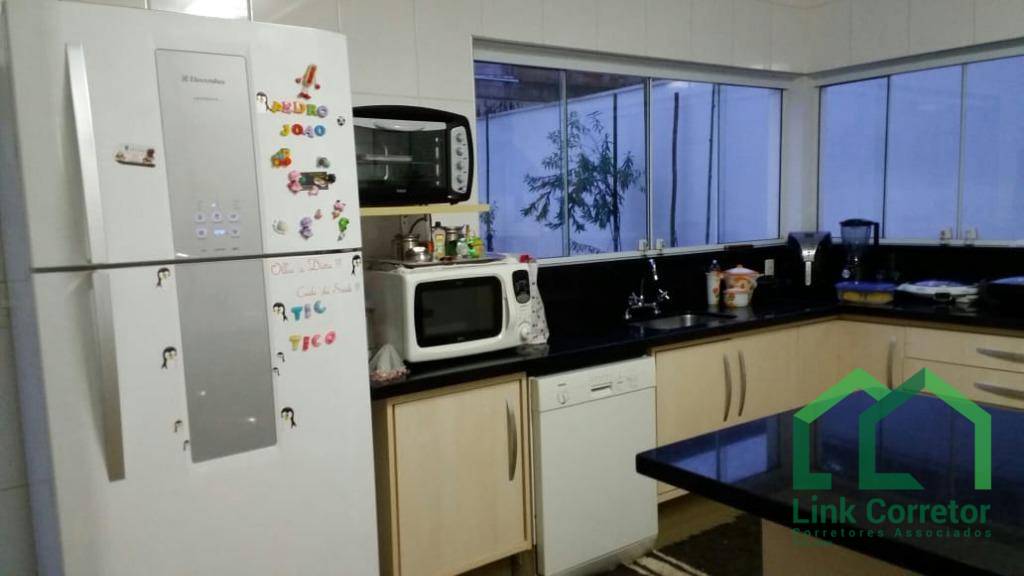 Casa de Condomínio à venda com 5 quartos, 343m² - Foto 4