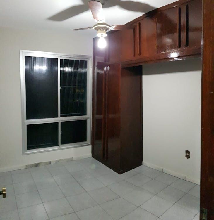 Apartamento à venda com 3 quartos, 110m² - Foto 2