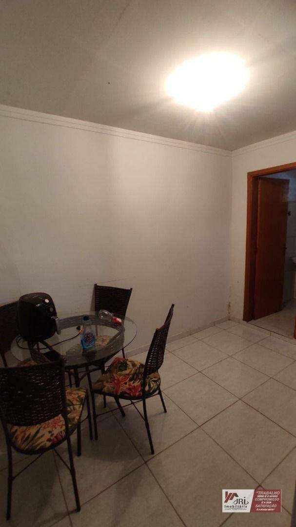 Casa à venda com 4 quartos, 124m² - Foto 13