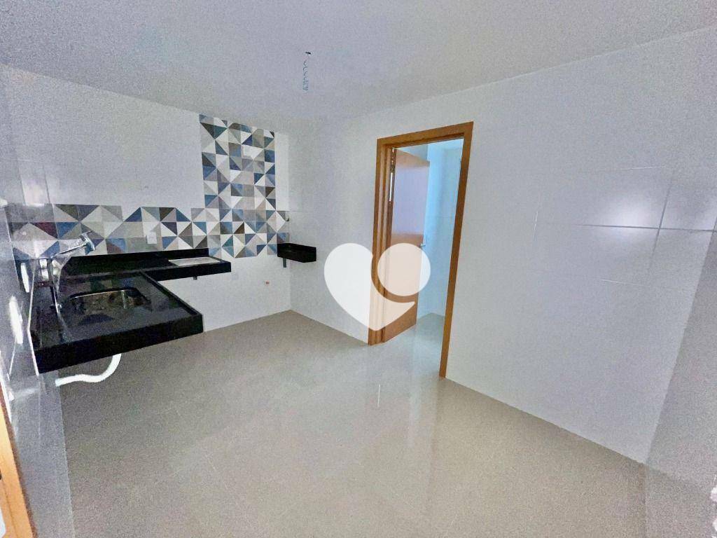 Apartamento à venda com 3 quartos, 110m² - Foto 4