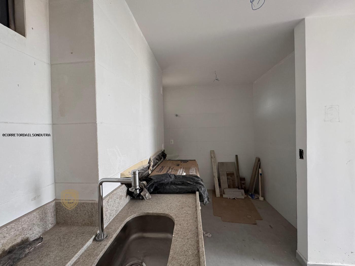 Apartamento à venda com 2 quartos, 67m² - Foto 8