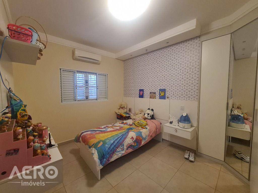 Casa de Condomínio à venda com 3 quartos, 220m² - Foto 22