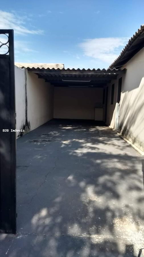 Casa à venda com 3 quartos, 200m² - Foto 8