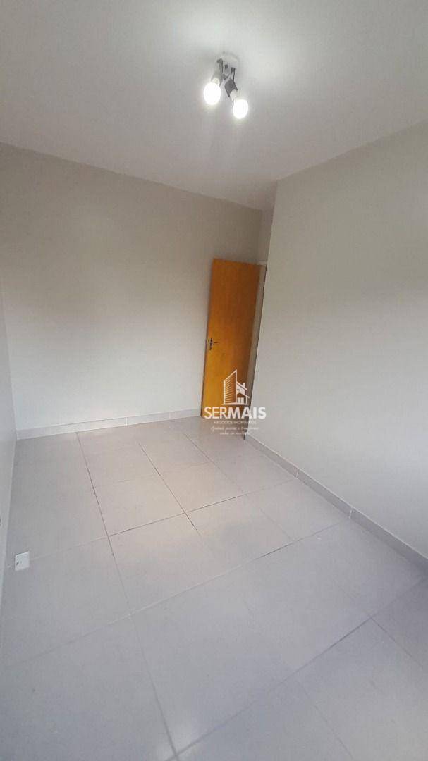 Apartamento à venda com 2 quartos, 45m² - Foto 4