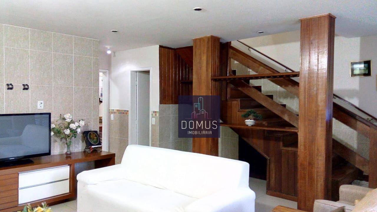 Casa à venda com 3 quartos, 184m² - Foto 7