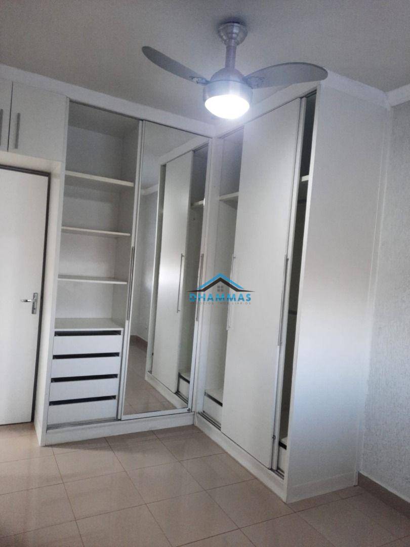 Apartamento à venda com 3 quartos, 82m² - Foto 11