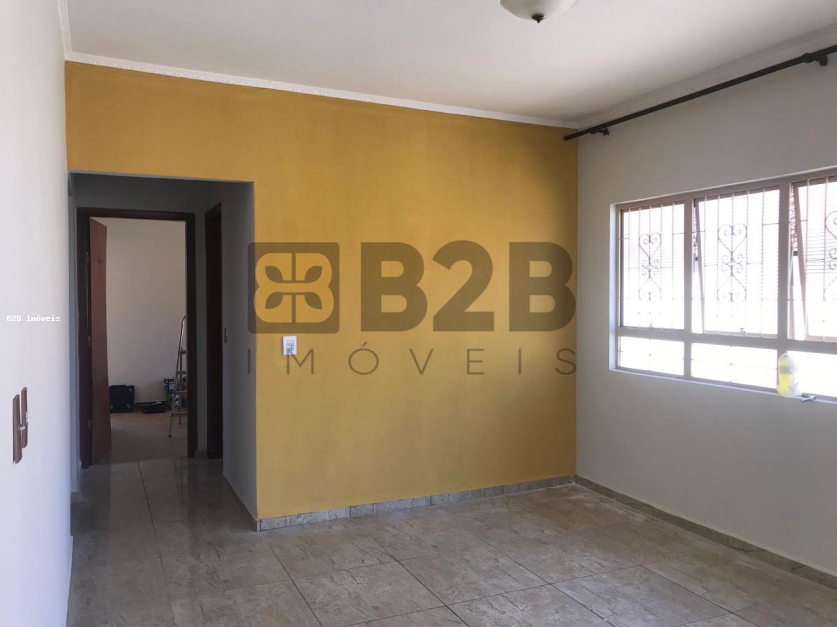 Casa à venda com 2 quartos, 226m² - Foto 8