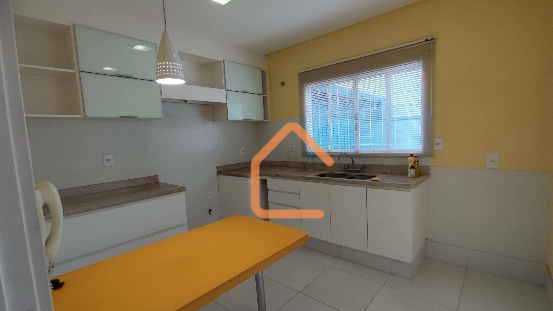 Casa à venda com 3 quartos, 180m² - Foto 8