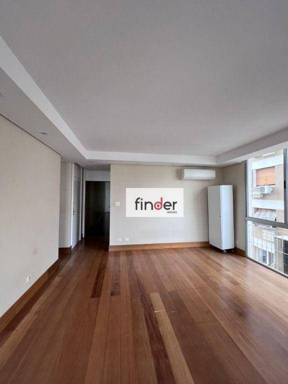 Apartamento à venda com 3 quartos, 162m² - Foto 7