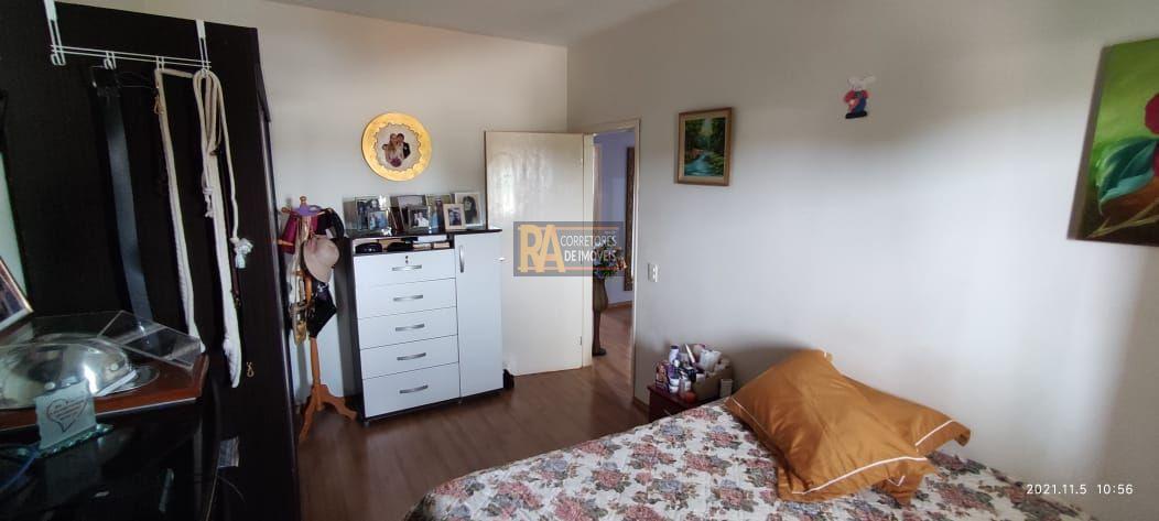 Sobrado à venda com 6 quartos, 460m² - Foto 2