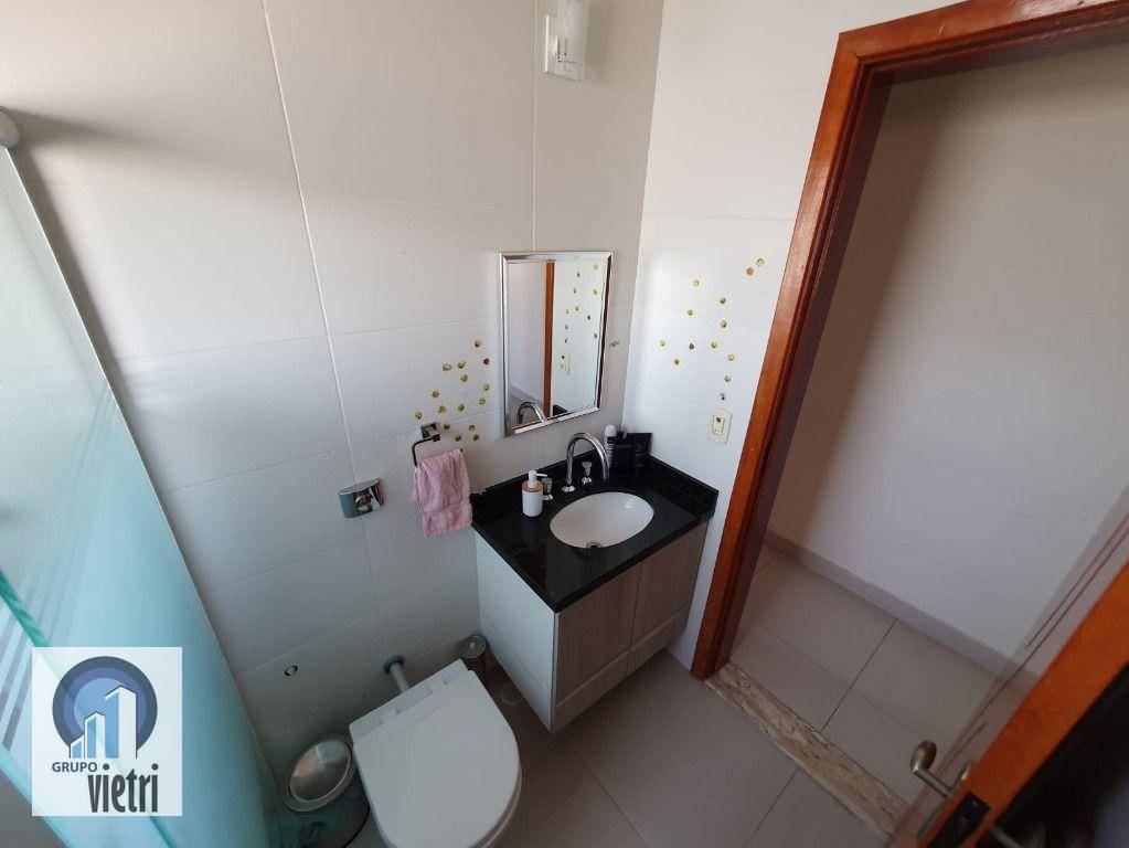 Sobrado à venda com 3 quartos, 205m² - Foto 15