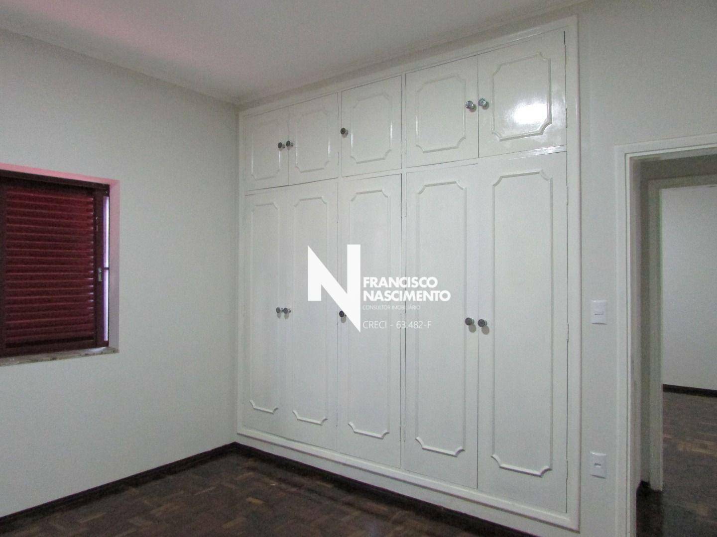 Casa à venda com 4 quartos, 285m² - Foto 26