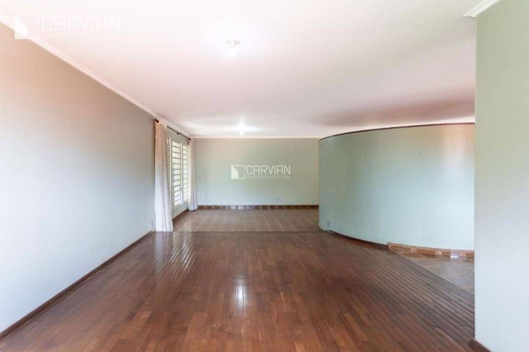 Casa à venda com 2 quartos, 378m² - Foto 8