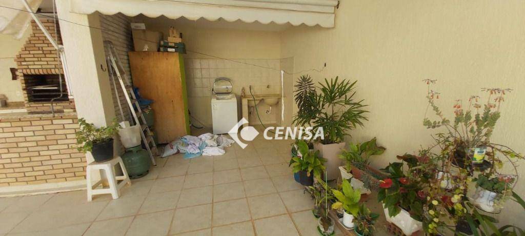 Casa de Condomínio à venda com 4 quartos, 295m² - Foto 27