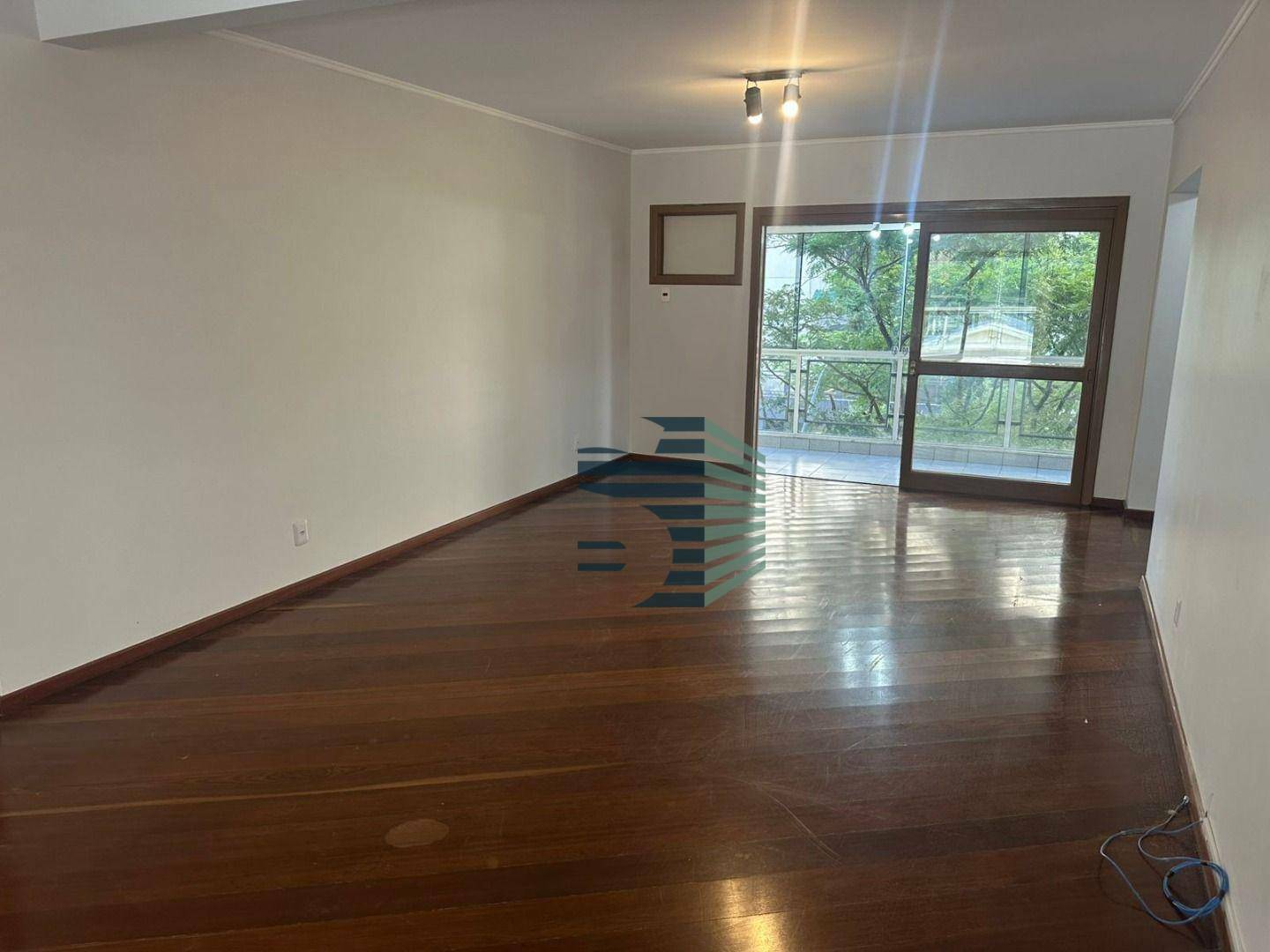 Apartamento à venda e aluguel com 3 quartos, 192m² - Foto 17