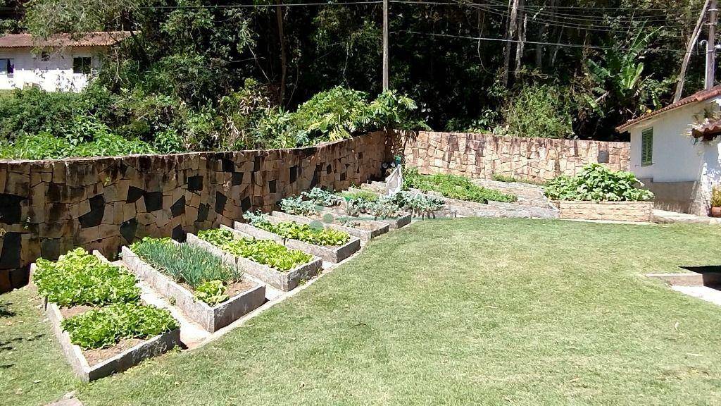 Chácara à venda com 5 quartos, 400m² - Foto 13