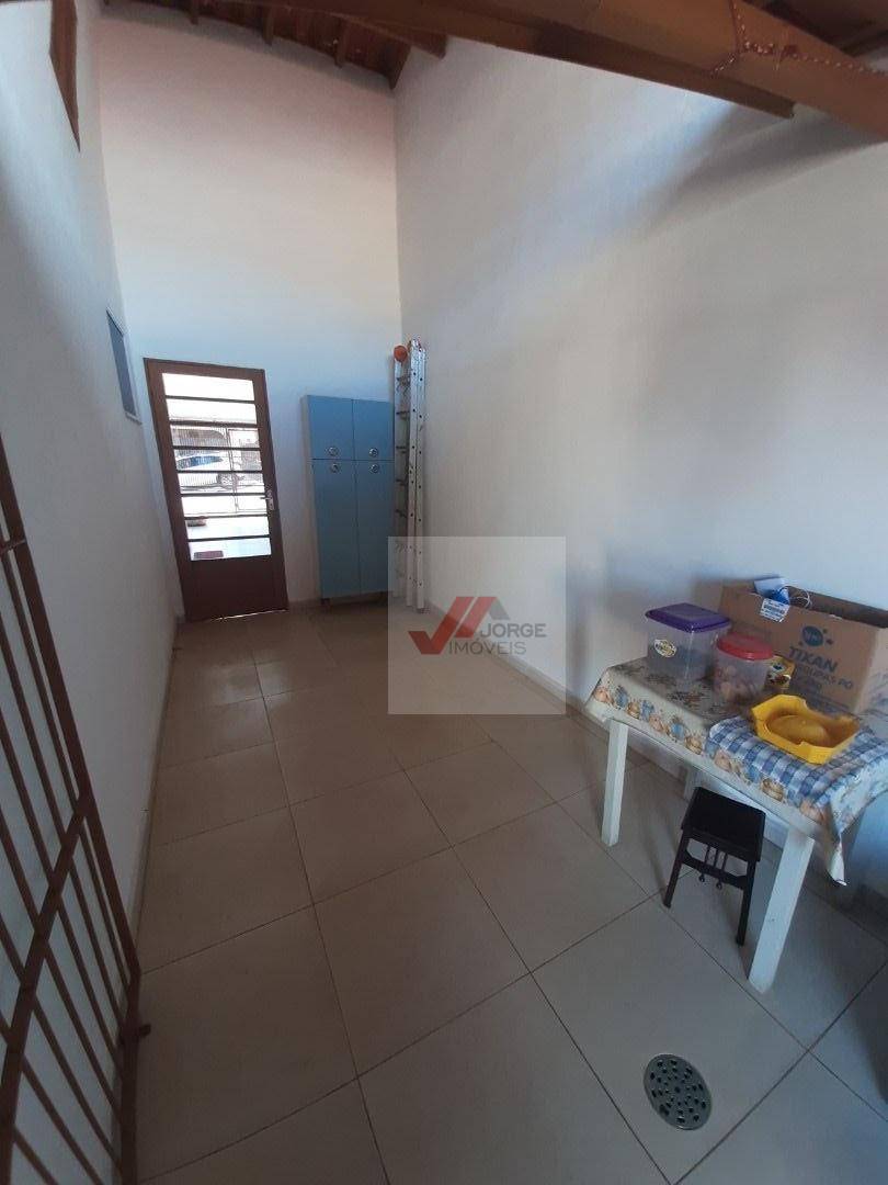 Casa à venda com 2 quartos, 164m² - Foto 14