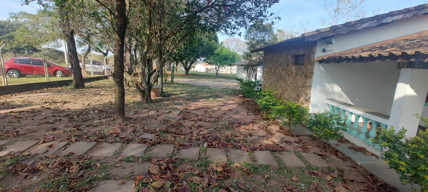 Chácara à venda com 4 quartos, 6670m² - Foto 1