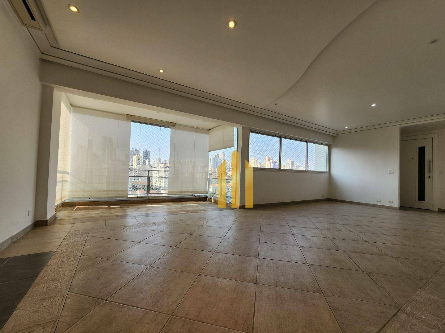 Apartamento à venda e aluguel com 3 quartos, 141m² - Foto 3