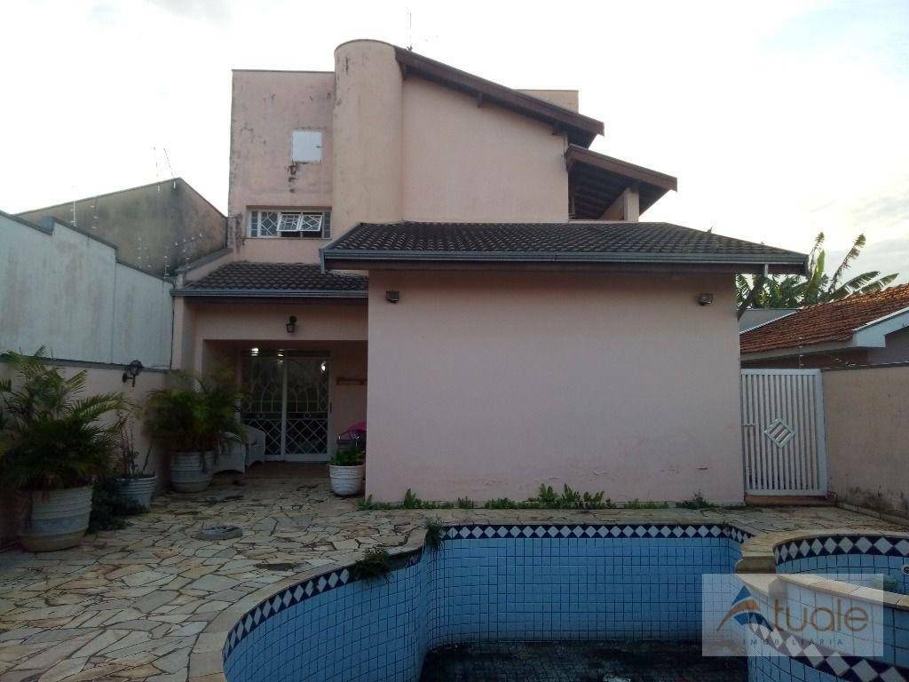 Casa à venda com 4 quartos, 300m² - Foto 47