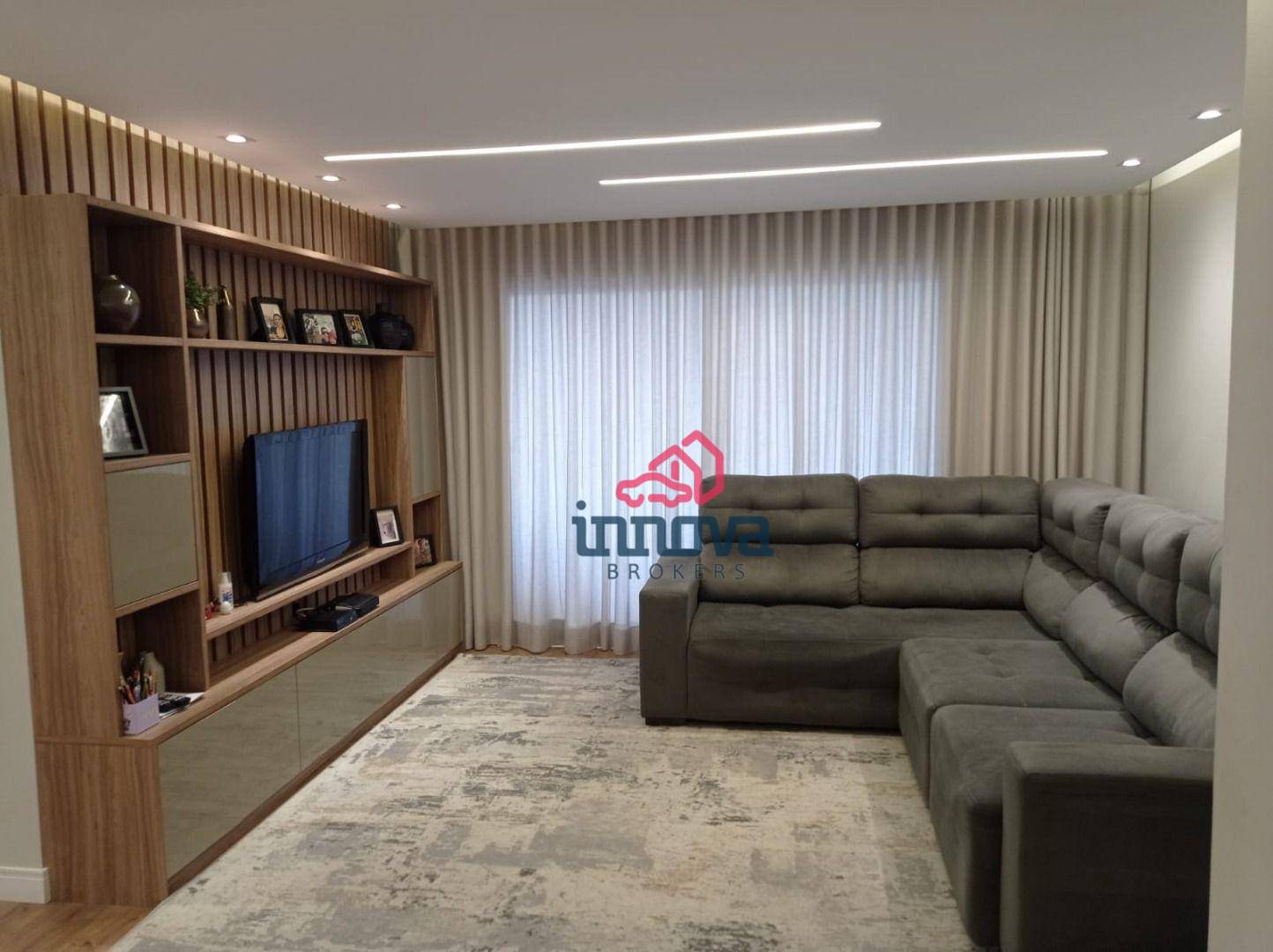 Apartamento à venda com 4 quartos, 134m² - Foto 1