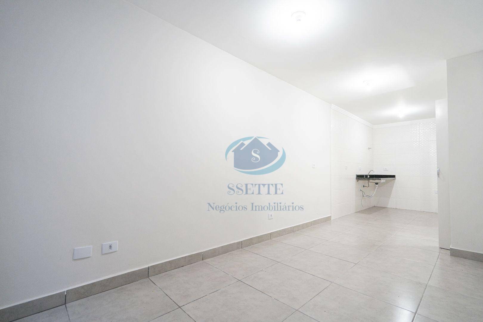 Sobrado à venda com 2 quartos, 67m² - Foto 1