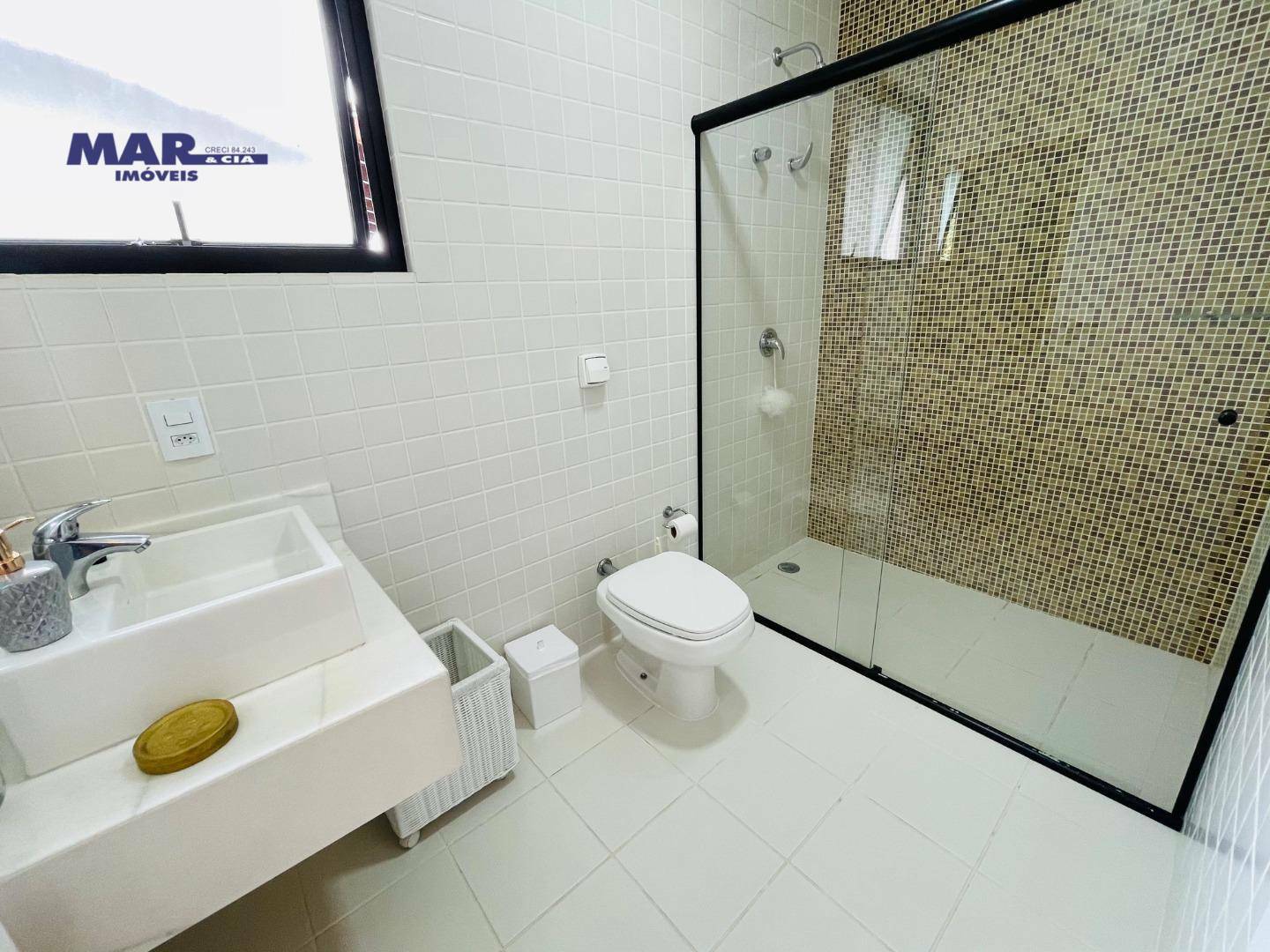 Casa à venda com 4 quartos, 380m² - Foto 18