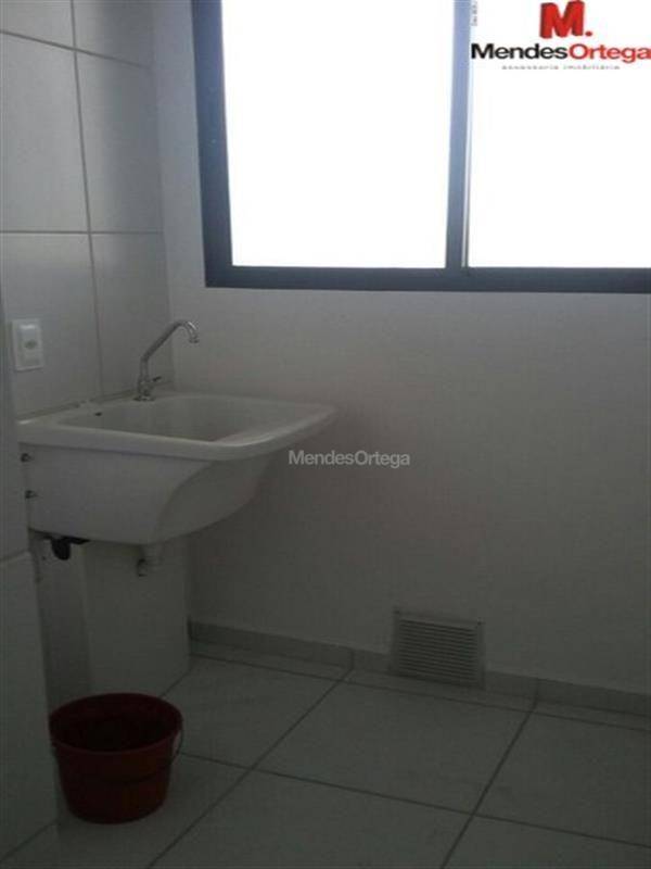 Apartamento para alugar com 2 quartos, 51m² - Foto 13