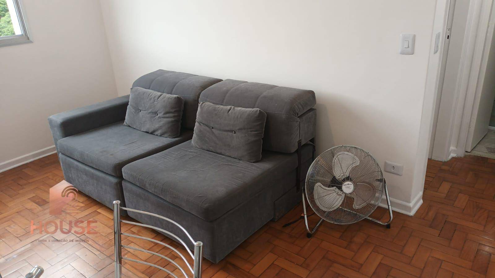 Apartamento para alugar com 1 quarto, 50m² - Foto 34