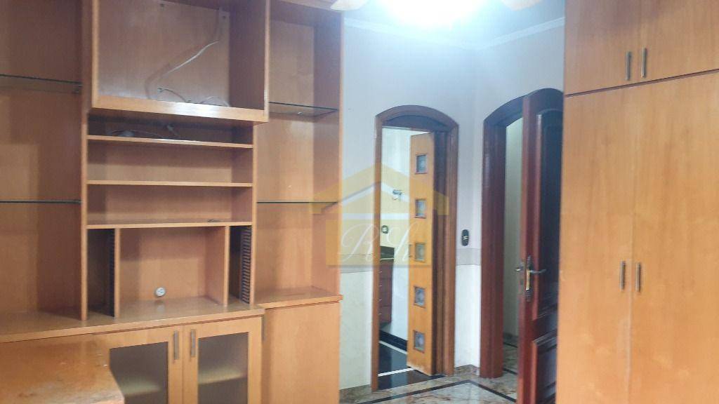 Sobrado para alugar com 6 quartos, 315m² - Foto 26