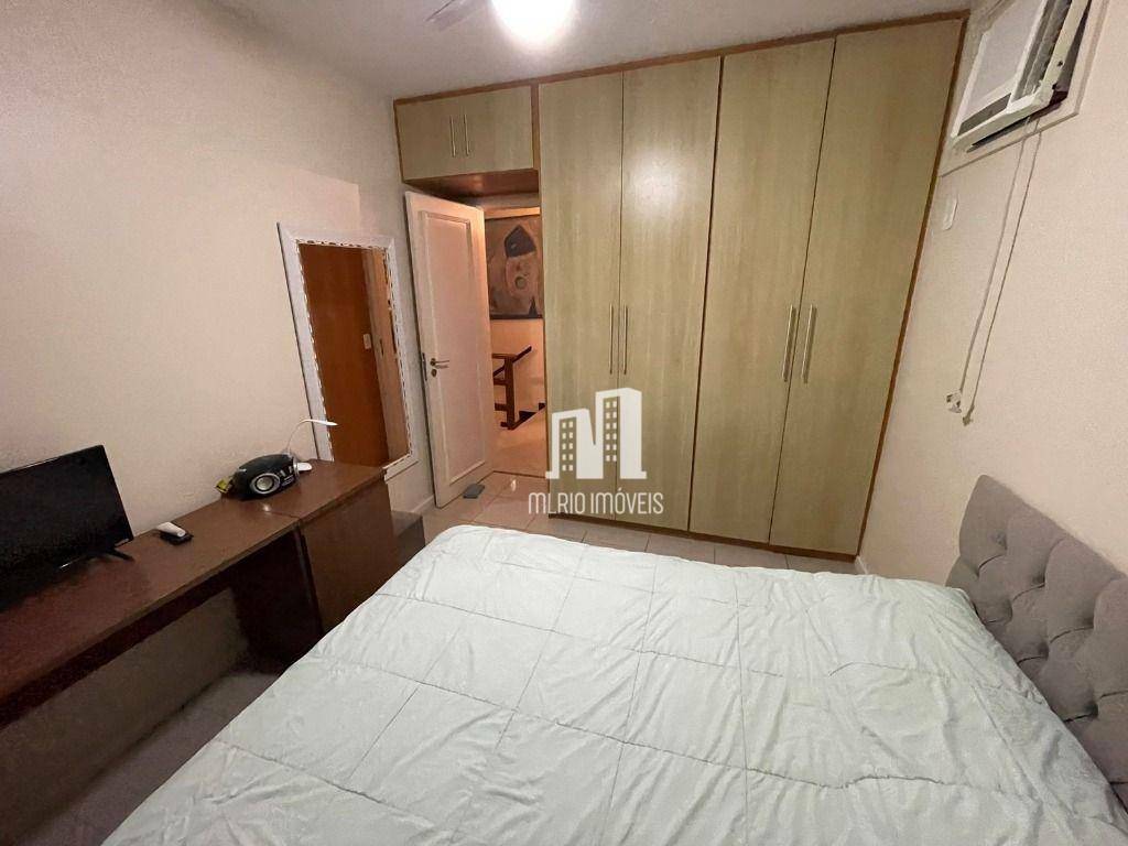 Casa de Condomínio à venda com 4 quartos, 200m² - Foto 25