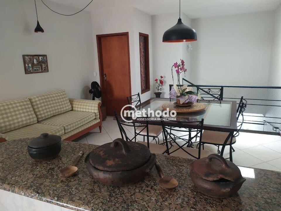 Casa à venda com 3 quartos, 227m² - Foto 9