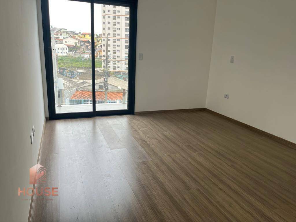 Sobrado à venda com 3 quartos, 136m² - Foto 4