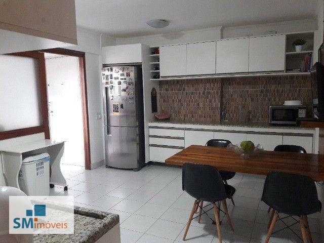 Apartamento à venda com 3 quartos, 184m² - Foto 7